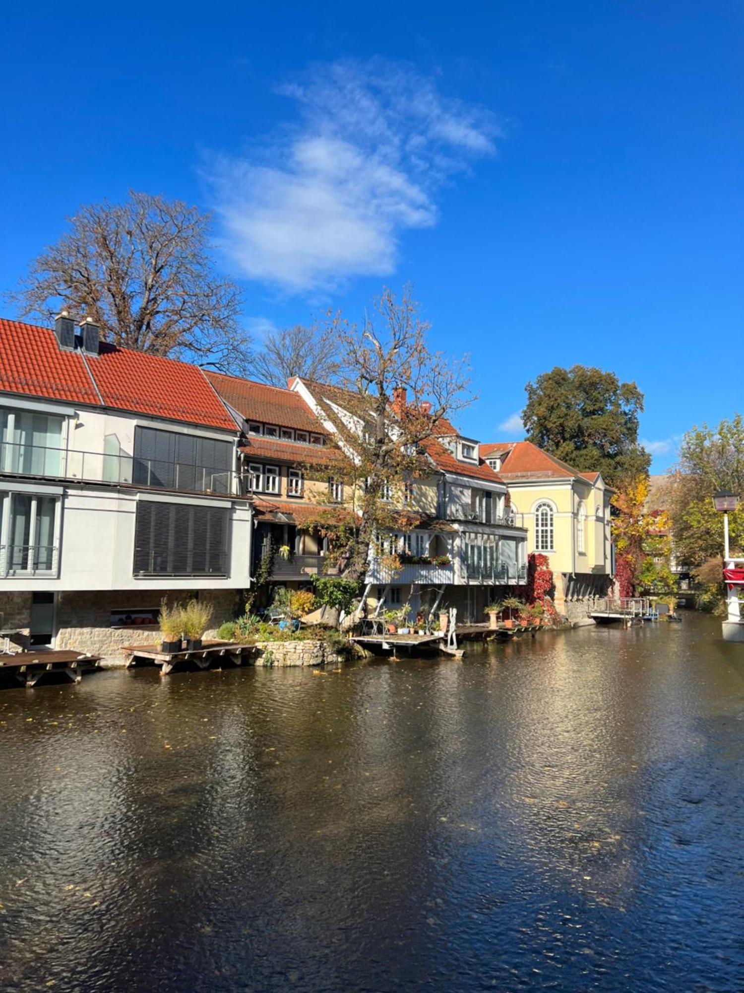 Ferienwohnung Schildblick Modernes Apartment Direkt In Der Altstadt Von Erfurt Nahe Der Kraemerbruecke - Beste Innenstadtlage Kültér fotó