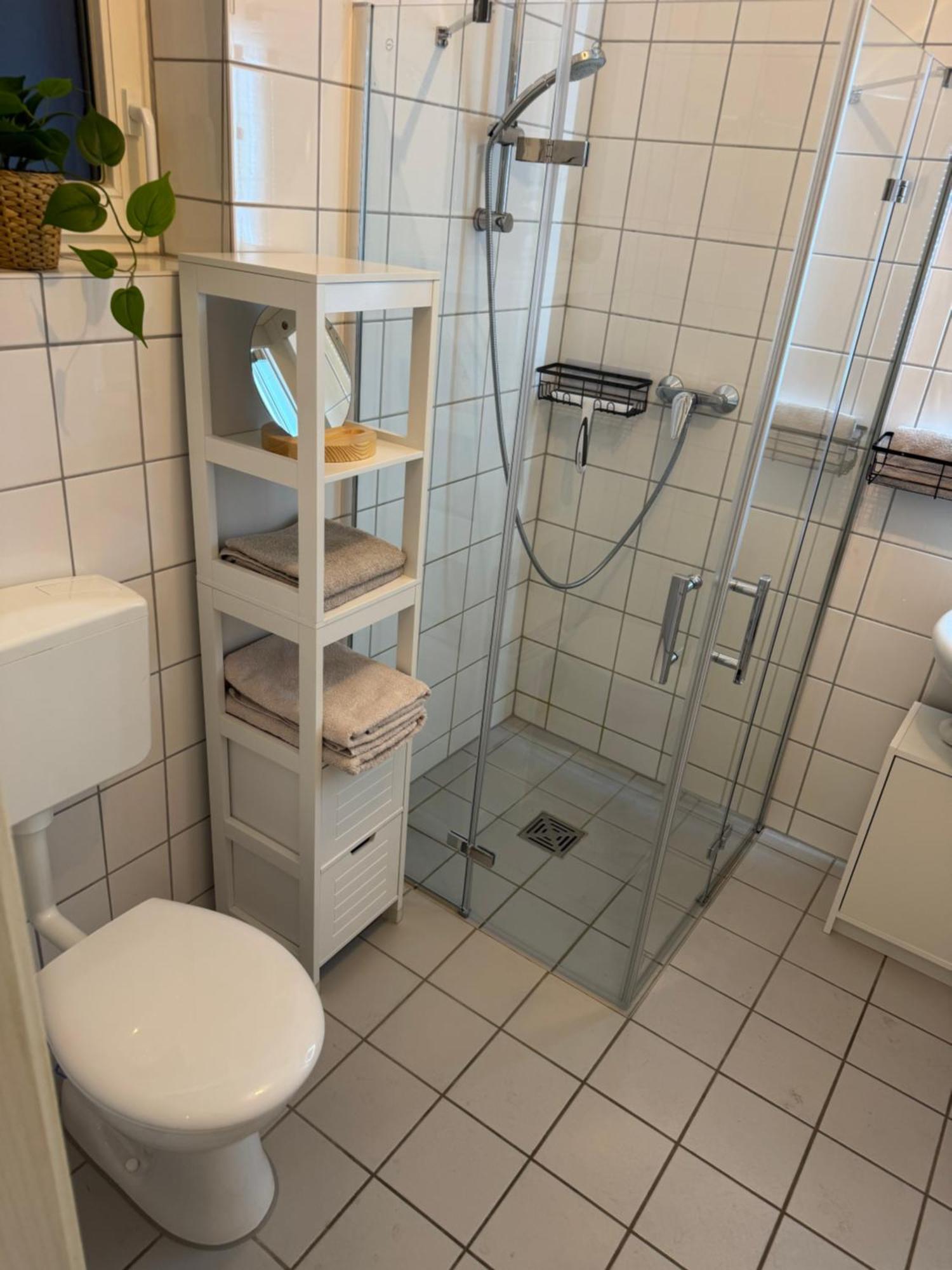 Ferienwohnung Schildblick Modernes Apartment Direkt In Der Altstadt Von Erfurt Nahe Der Kraemerbruecke - Beste Innenstadtlage Kültér fotó