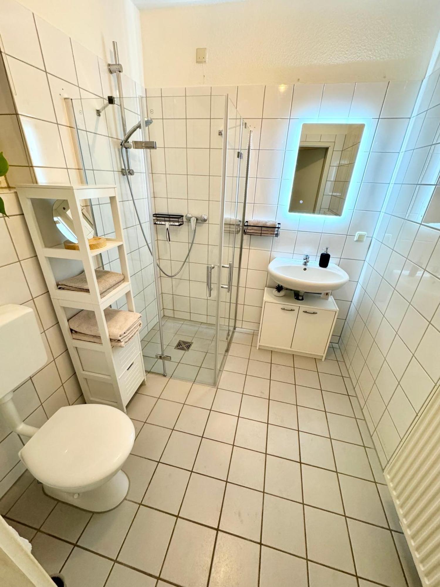 Ferienwohnung Schildblick Modernes Apartment Direkt In Der Altstadt Von Erfurt Nahe Der Kraemerbruecke - Beste Innenstadtlage Kültér fotó